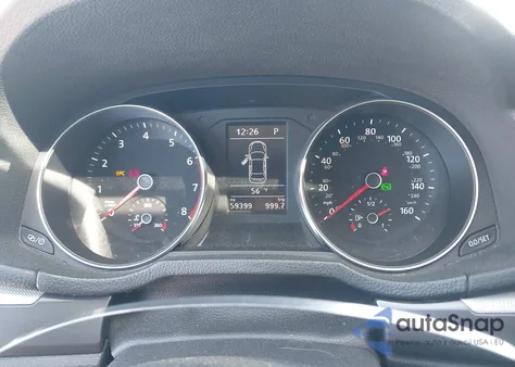 2018 Volkswagen Passat 2.0T R-Line/2.0T S z USA, uszkodzony, nr VIN 1VWAA7A30JC028381